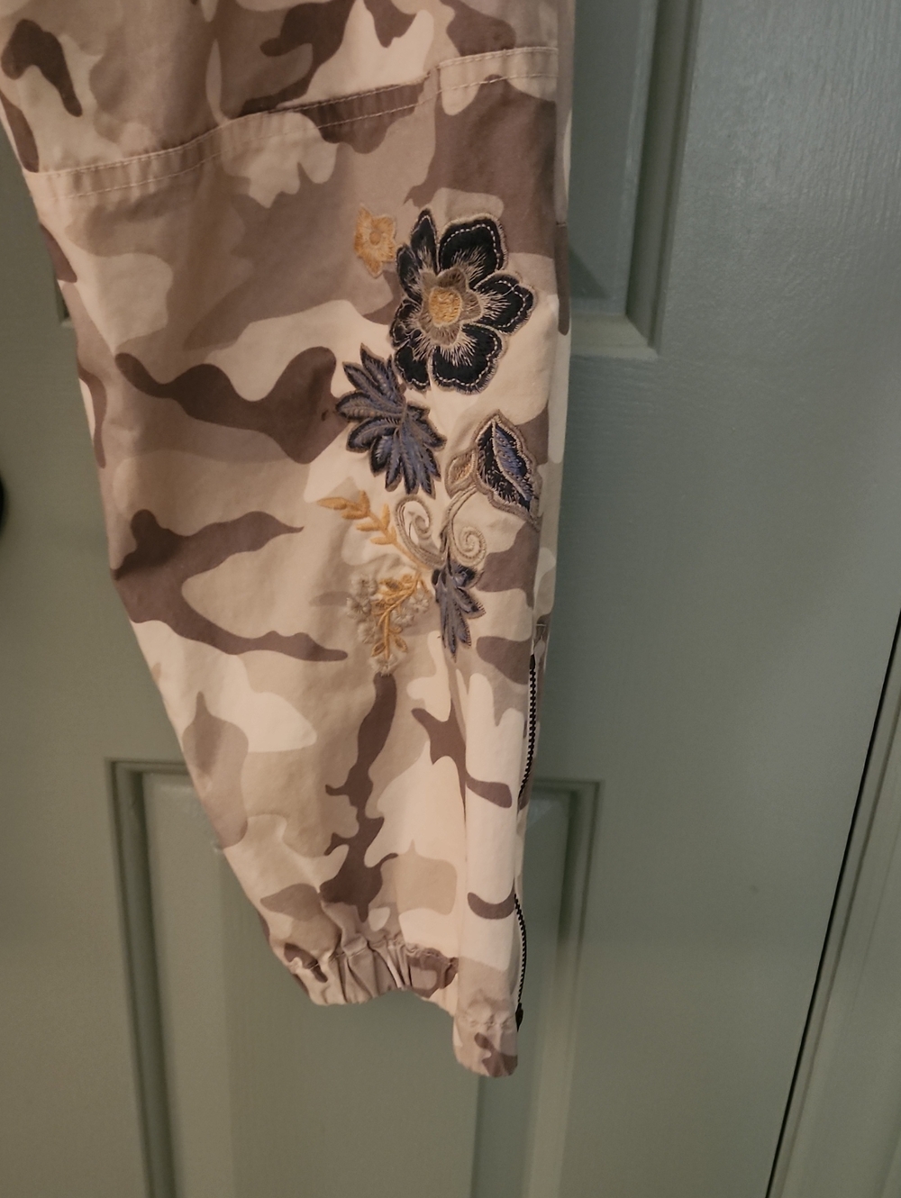 Sundance Beige Camo Shorts with Blue/Yellow Floral Embroidery - Picture 5 of 6